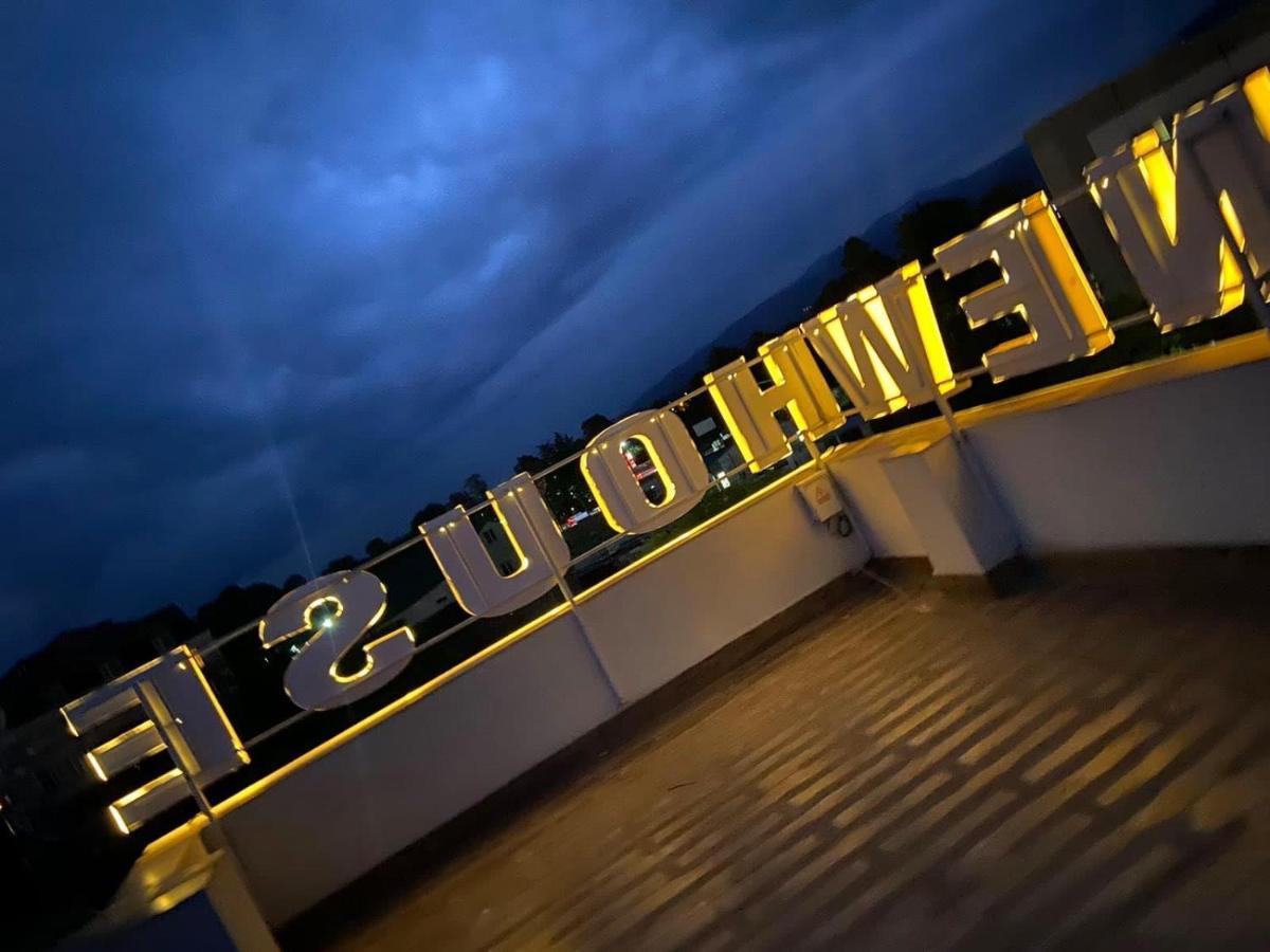 New House Kobuleti Hotel ภายนอก รูปภาพ