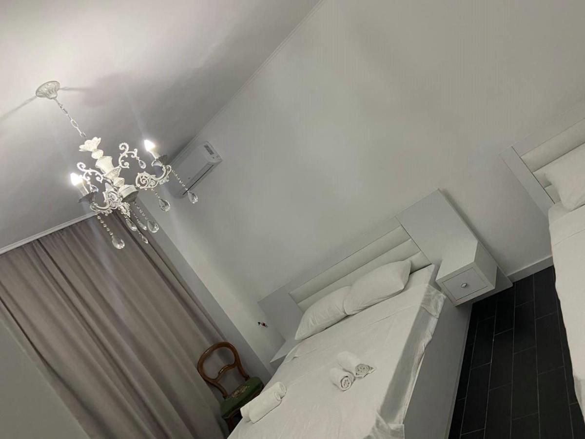 New House Kobuleti Hotel ภายนอก รูปภาพ