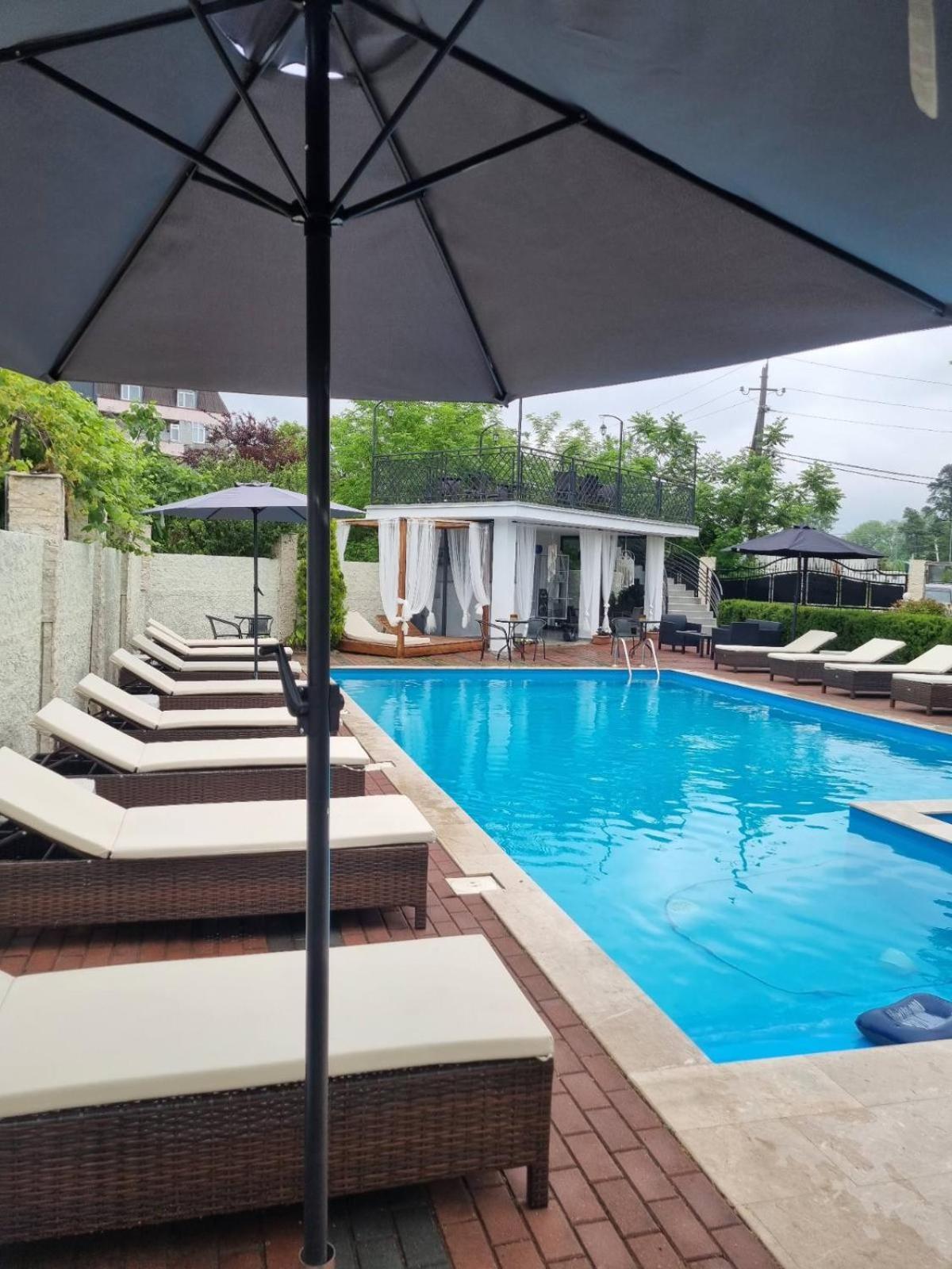 New House Kobuleti Hotel ภายนอก รูปภาพ