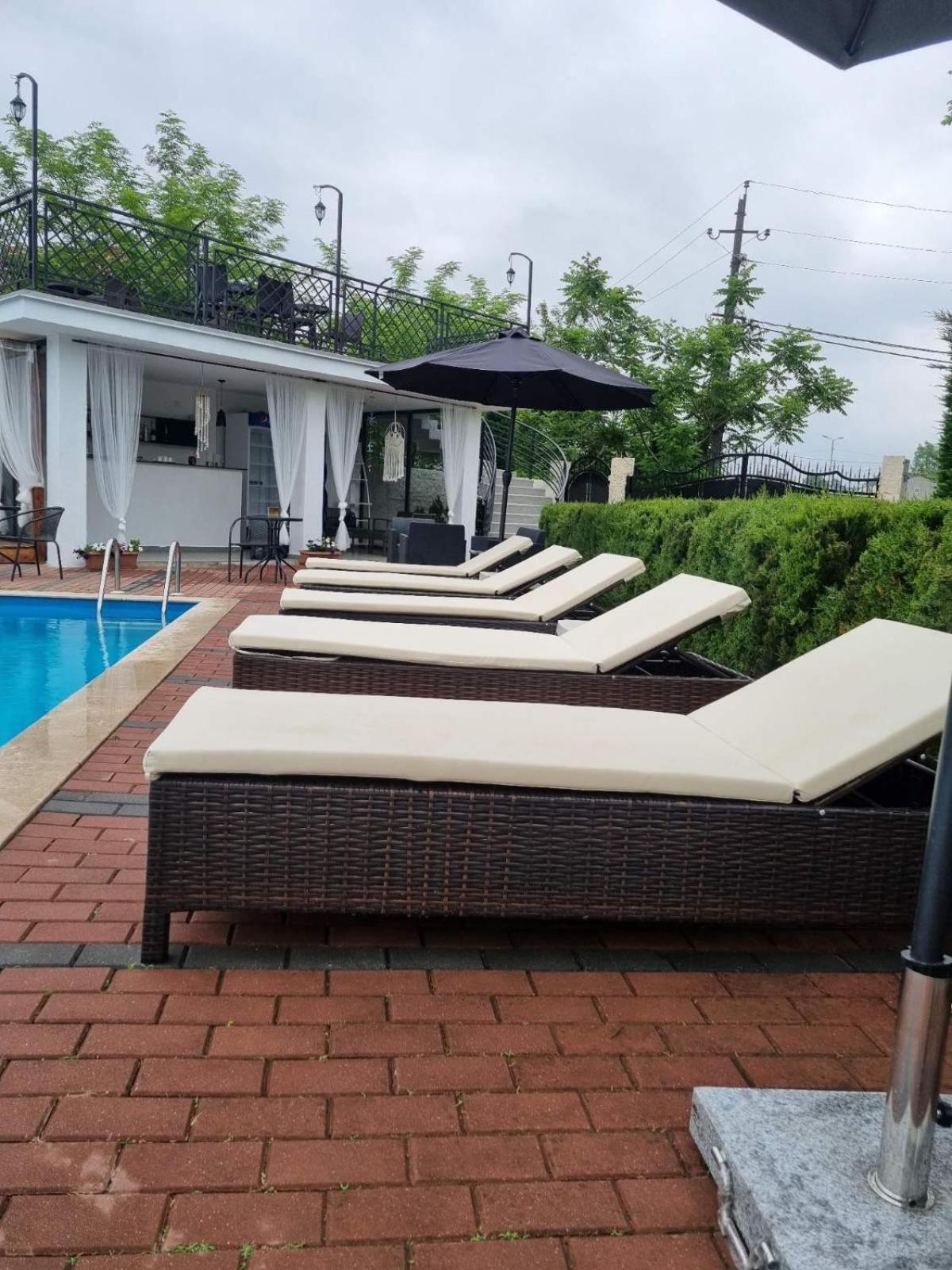 New House Kobuleti Hotel ภายนอก รูปภาพ
