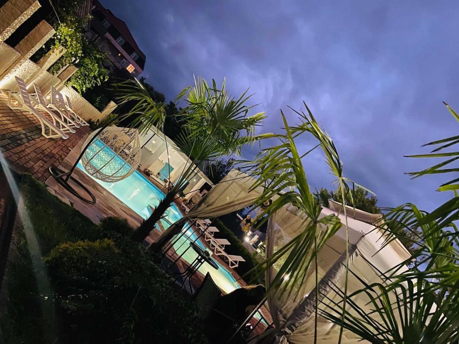 New House Kobuleti Hotel ภายนอก รูปภาพ