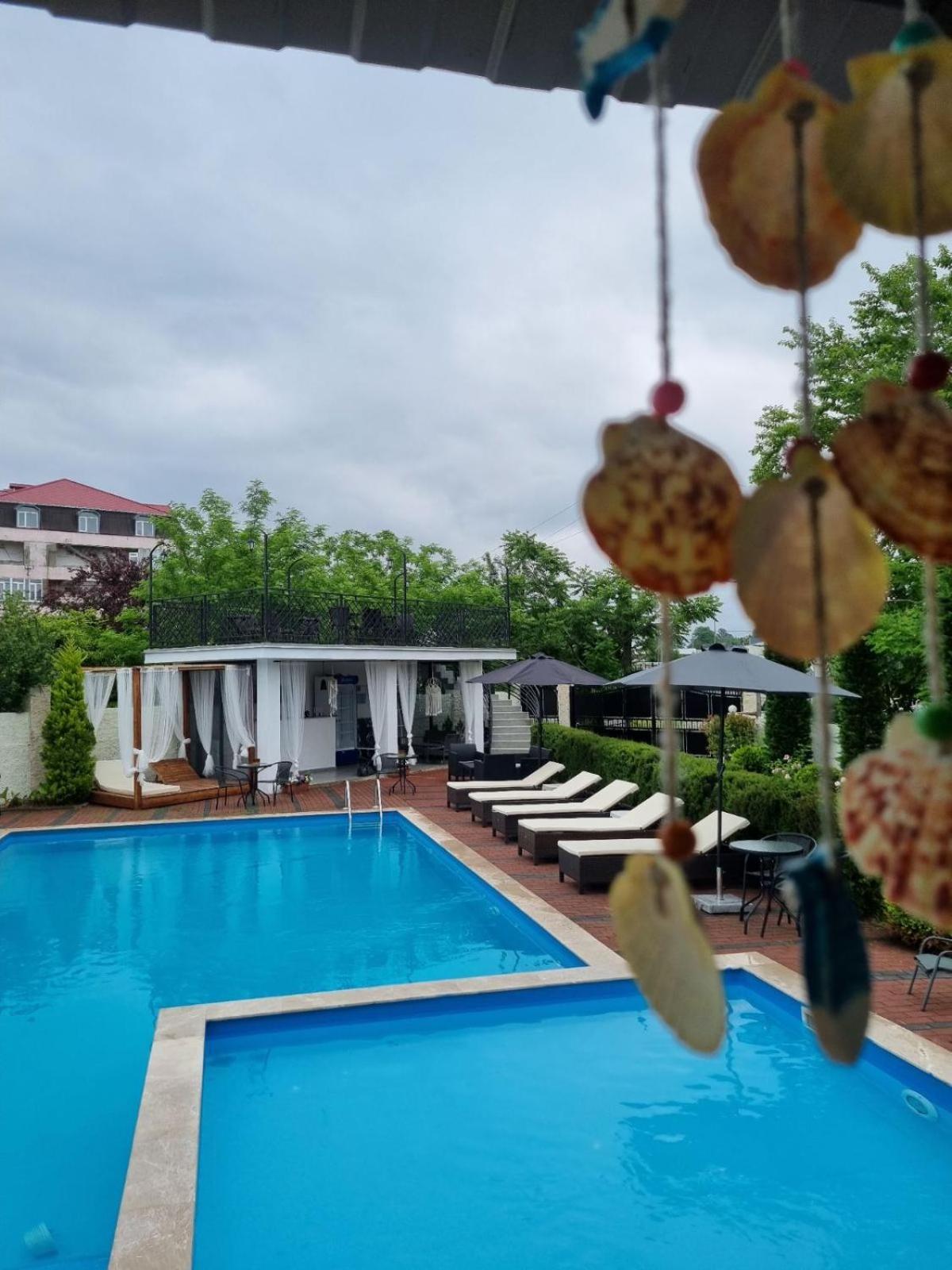 New House Kobuleti Hotel ภายนอก รูปภาพ