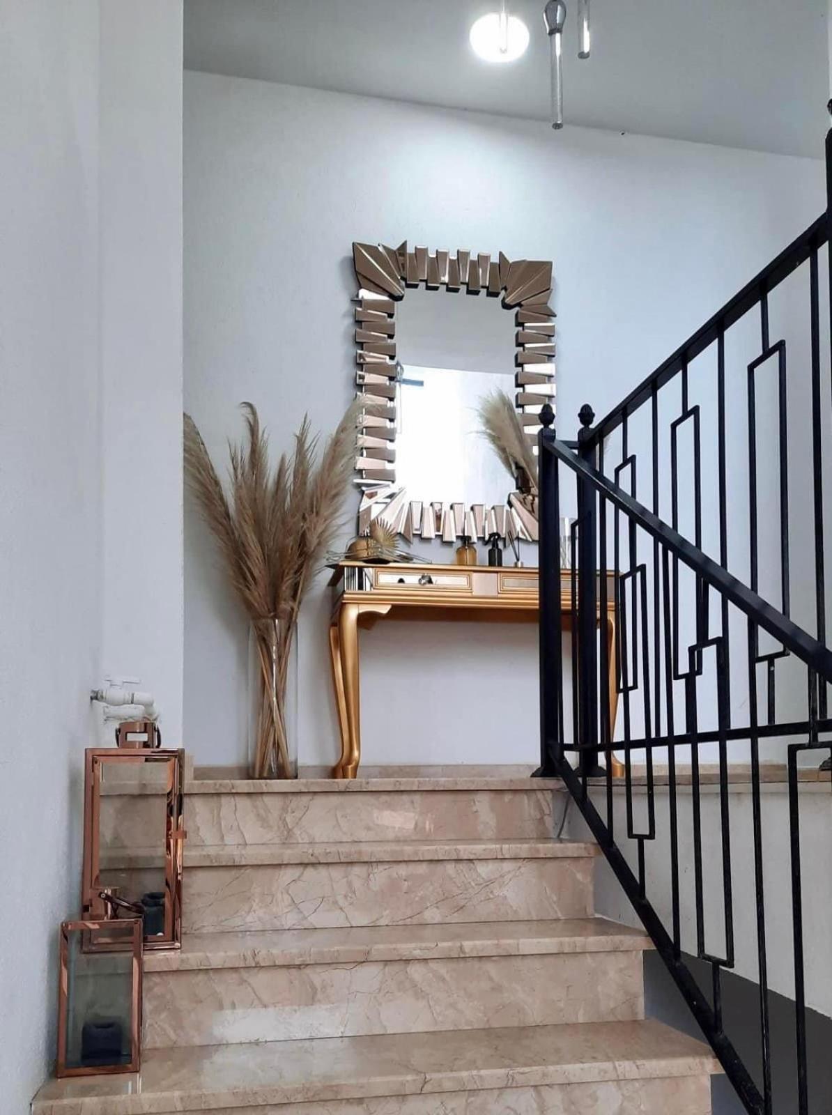 New House Kobuleti Hotel ภายนอก รูปภาพ