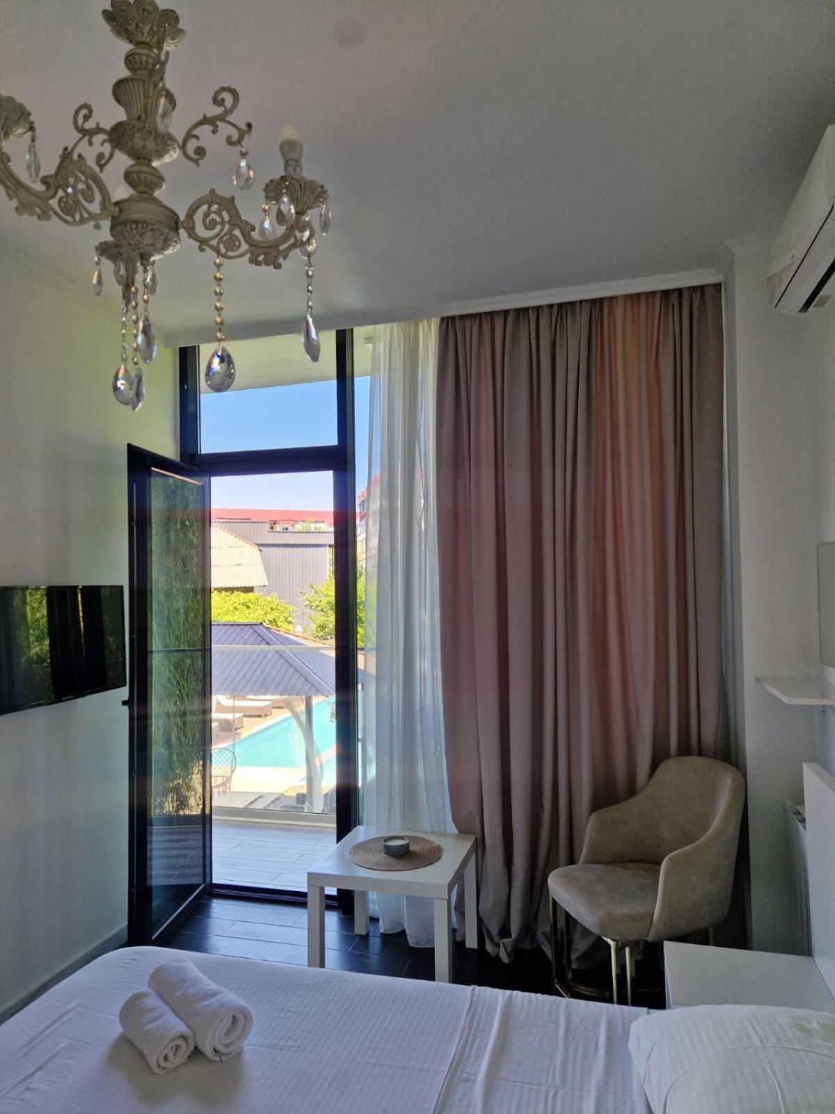 New House Kobuleti Hotel ภายนอก รูปภาพ