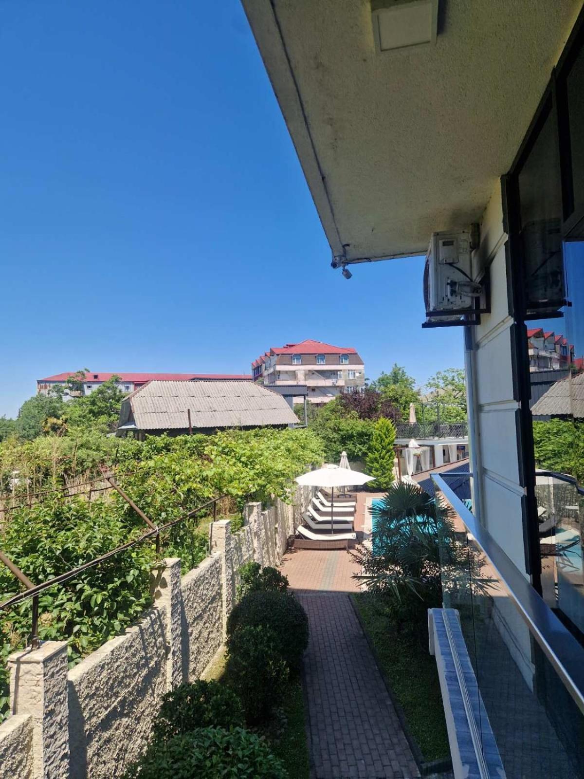 New House Kobuleti Hotel ภายนอก รูปภาพ