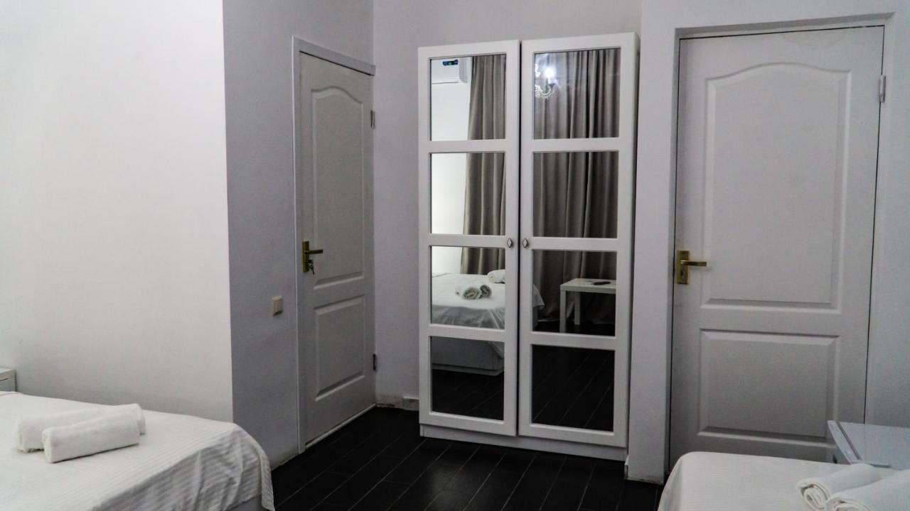 New House Kobuleti Hotel ภายนอก รูปภาพ